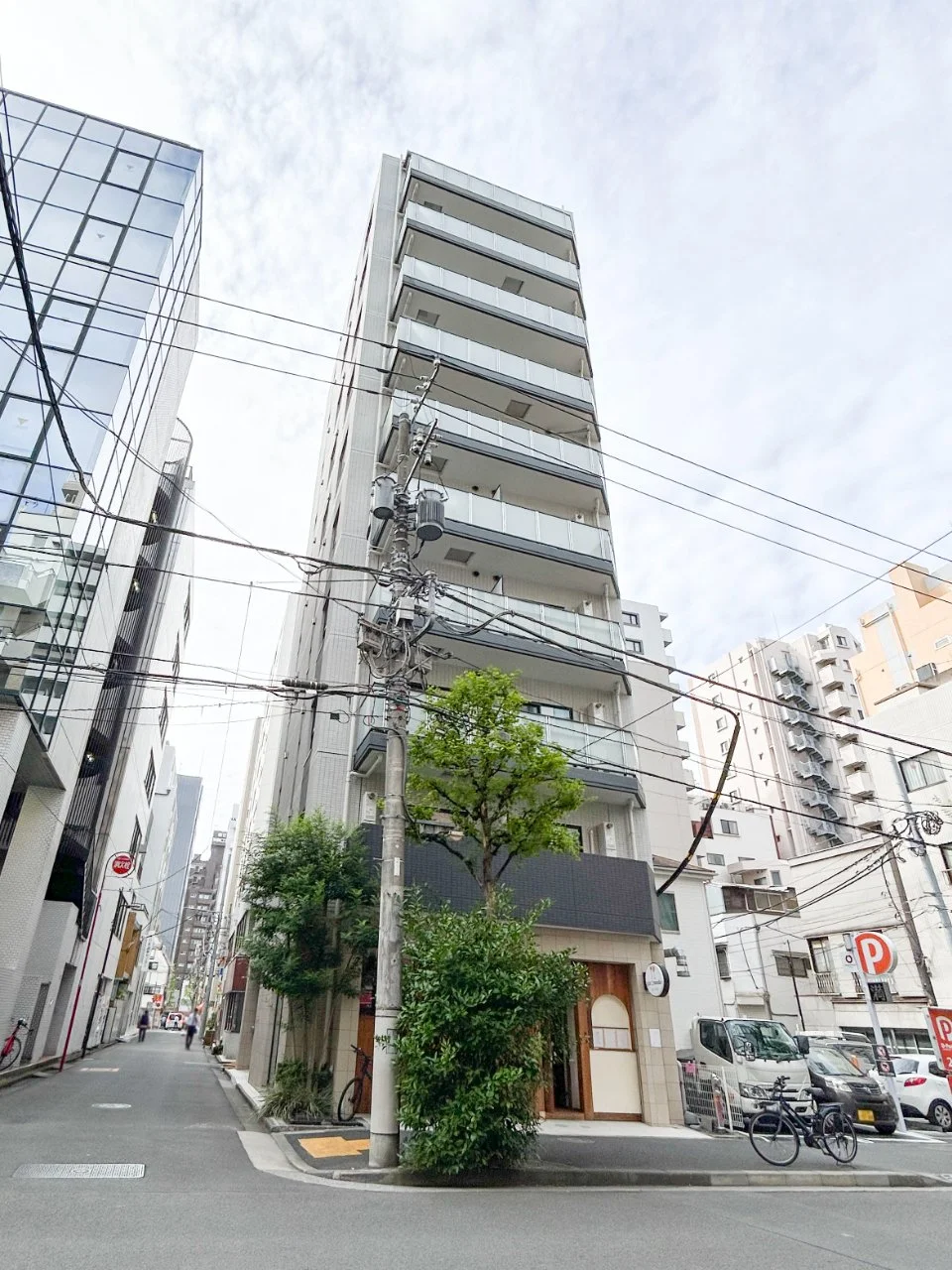 新神保町ビル 1 外観 1