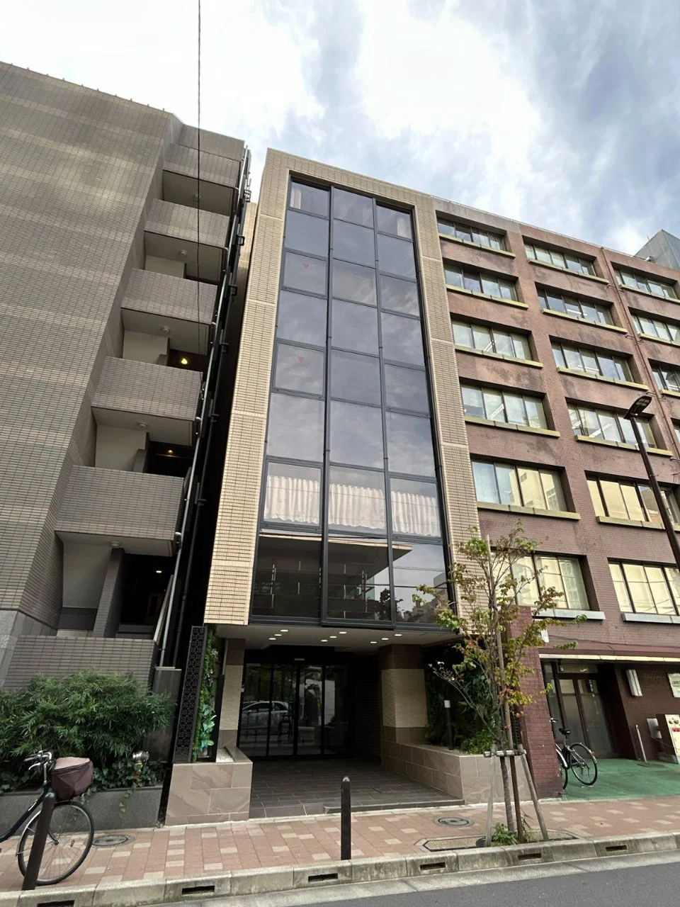D’sVARIE神田錦町 6 外観 1