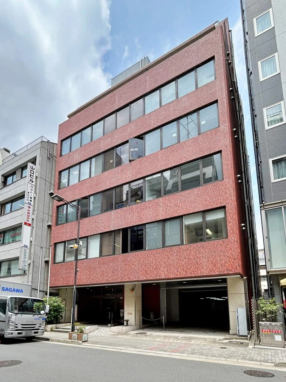 山田ビル 5 外観 1