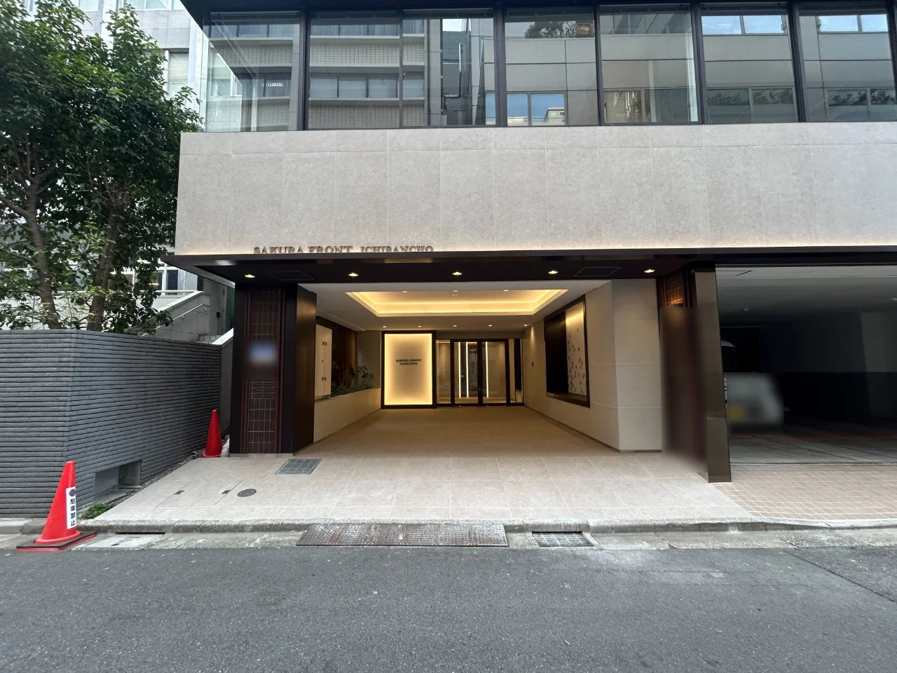 サクラフロント一番町 1 ビルエントランス 4