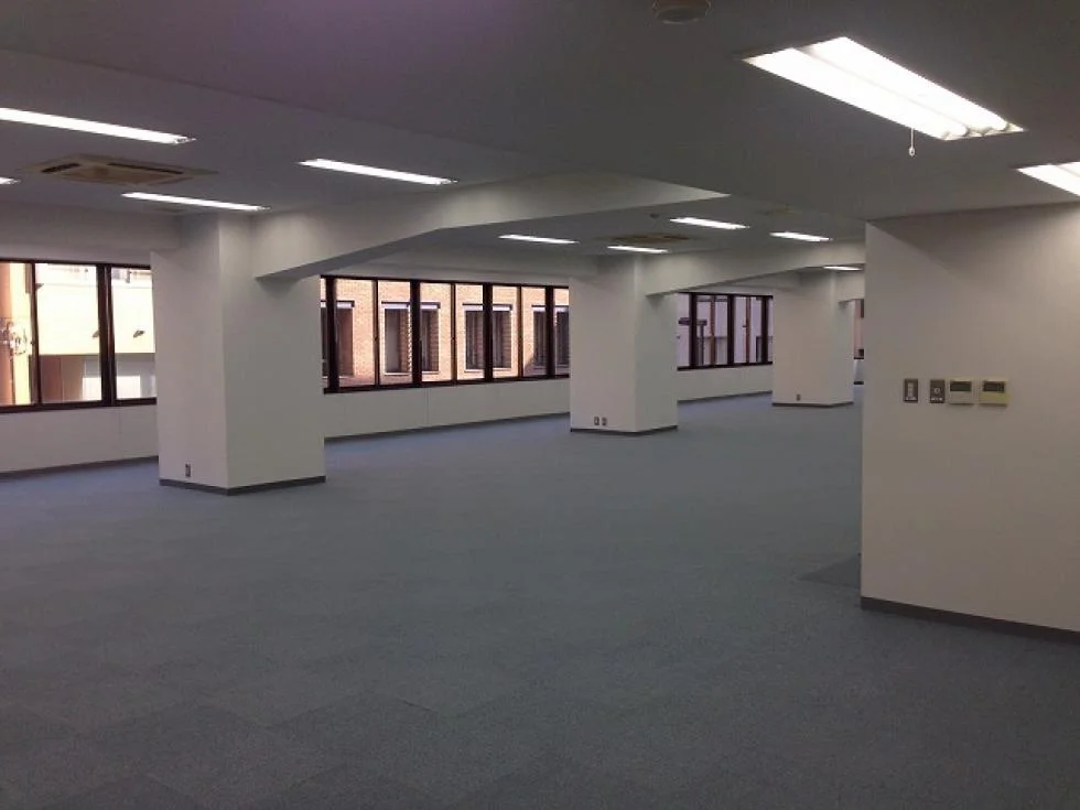 菅山ビル 3 執務室 9