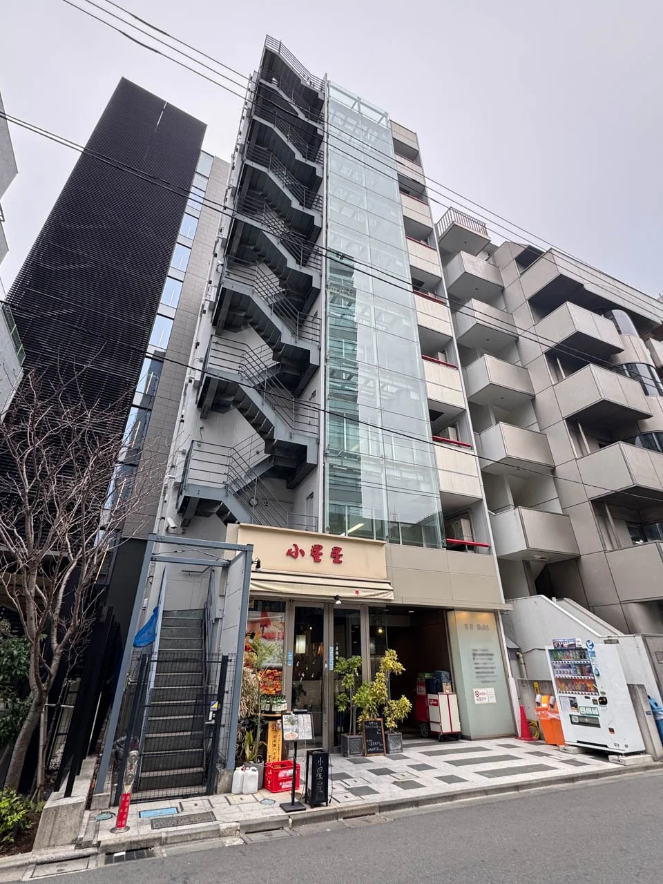 SRビル 8