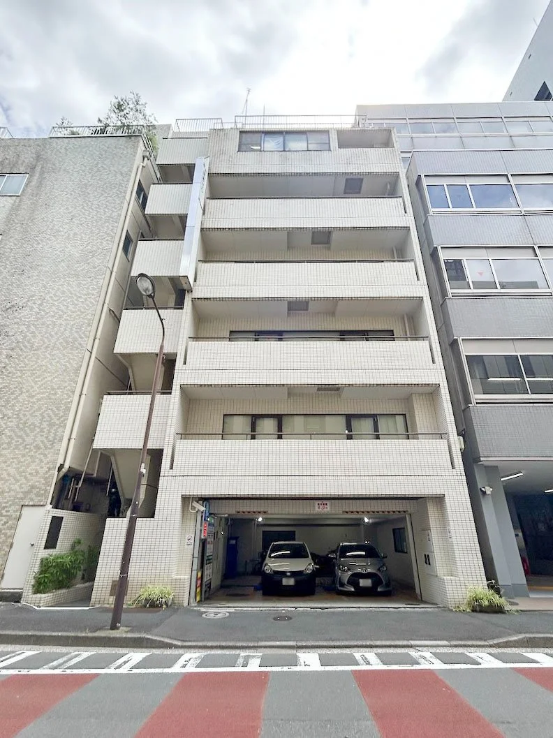麹町保坂ビル 4 オフィスビル外観 1
