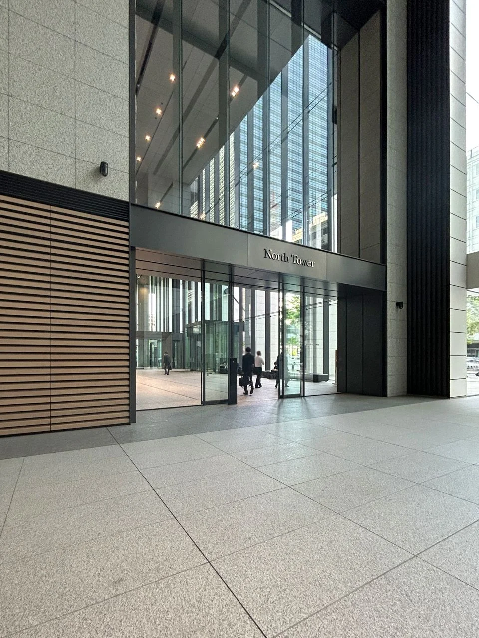 大手町フィナンシャルシティ ノースタワー 21 エントランス 4