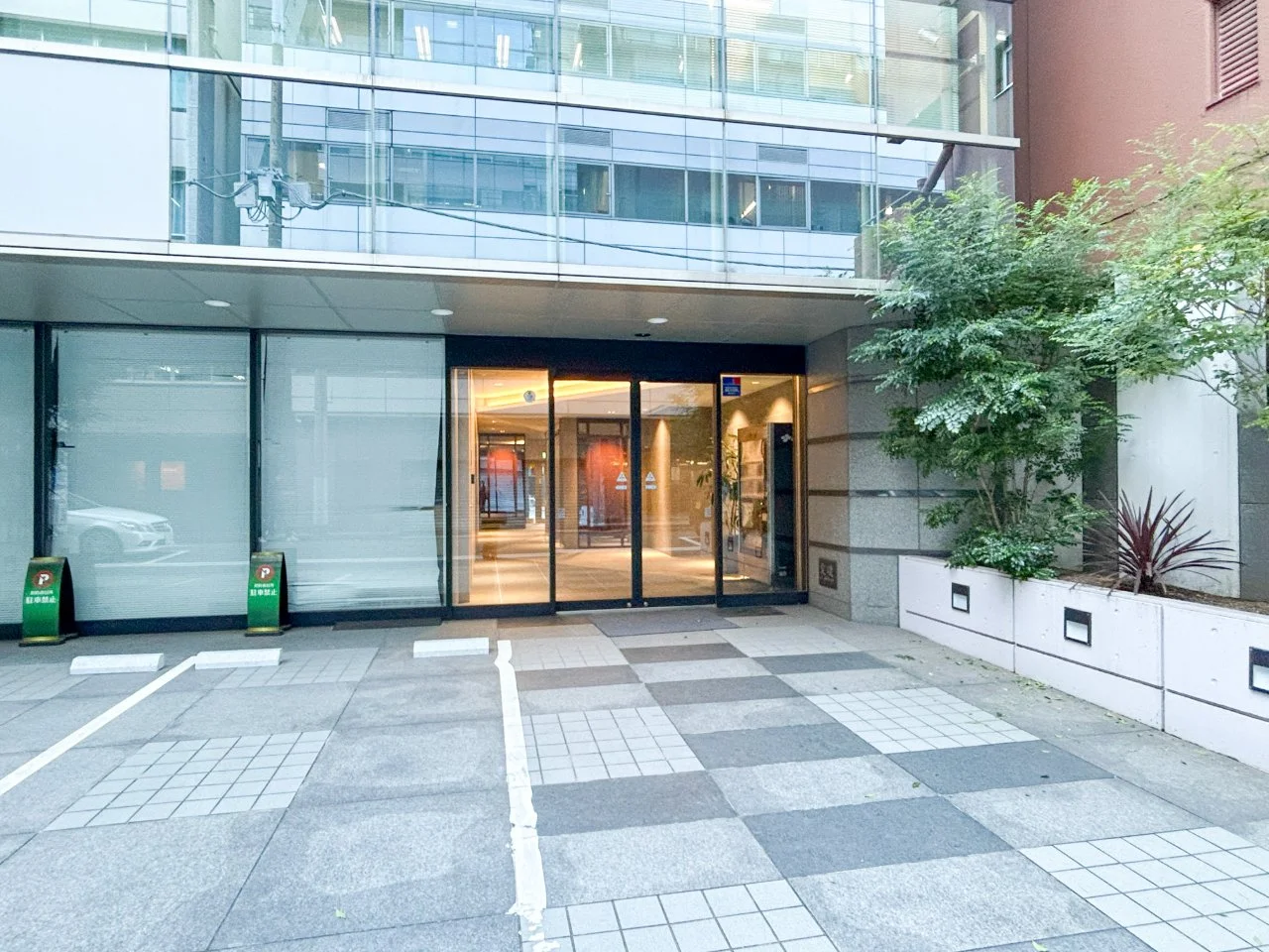 北大手町スクエア 地下1階+3階 ビルエントランス 5