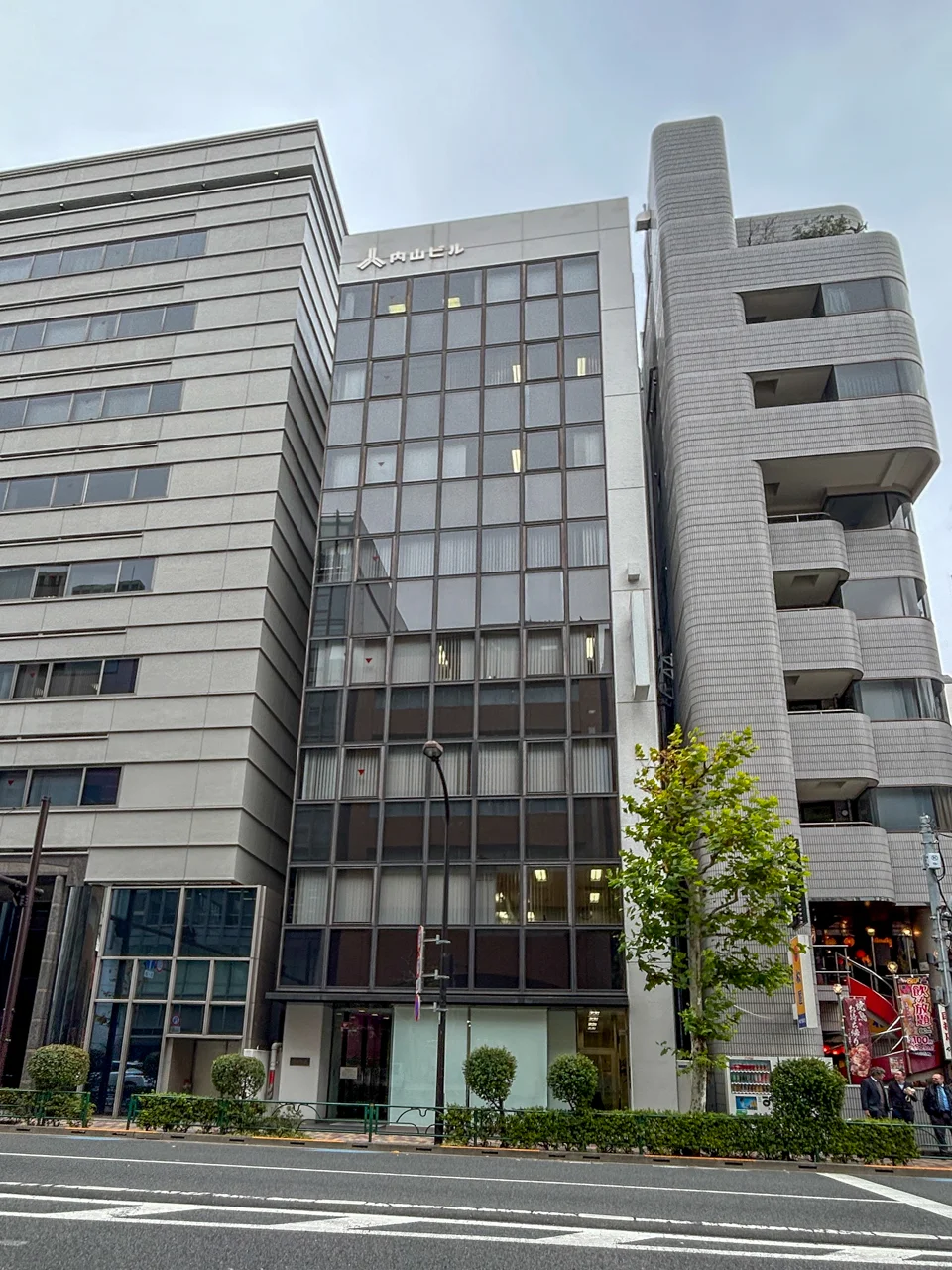 内山ビル 4 オフィスビル外観 2