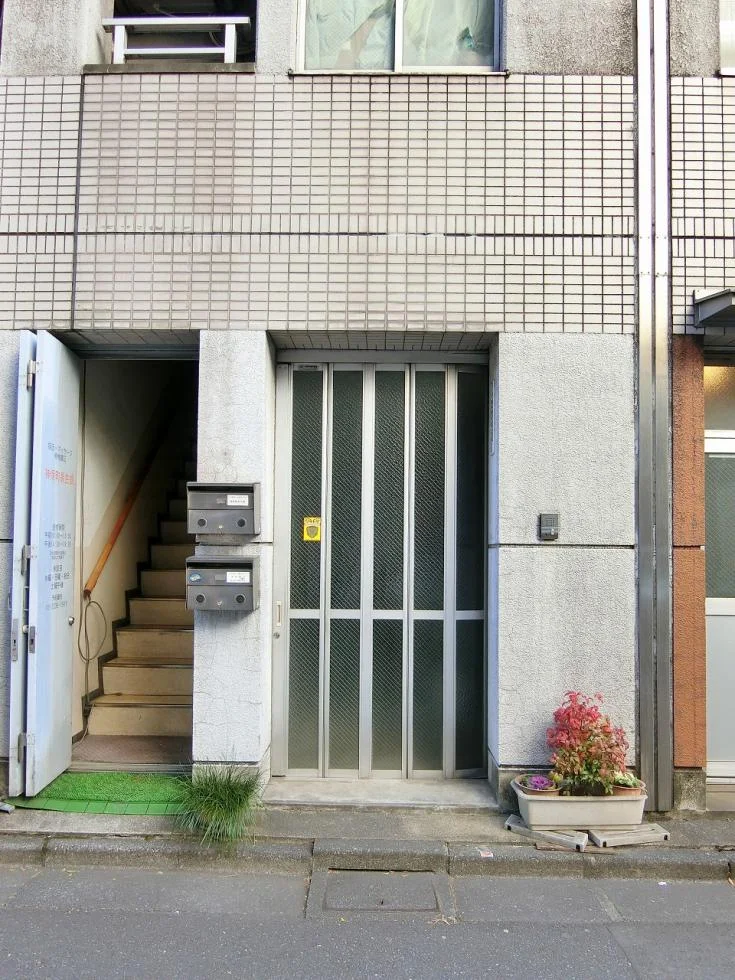 一ツ橋2町目ビル 4 エントランス 3