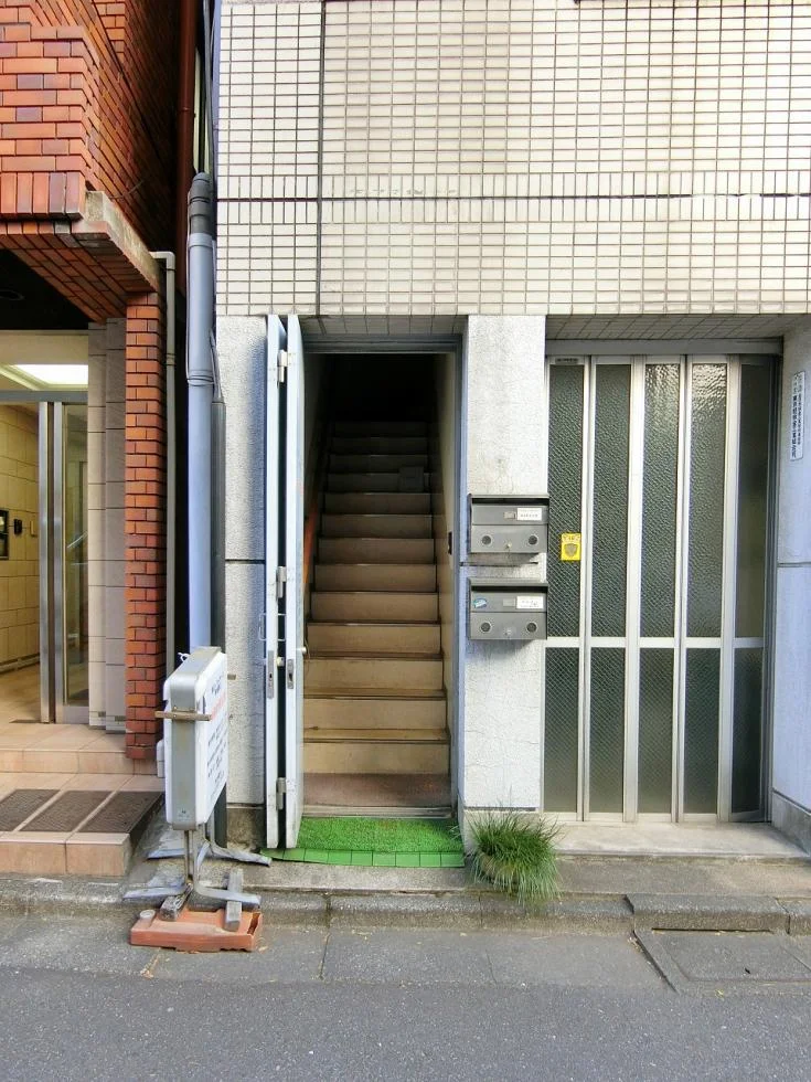 一ツ橋2町目ビル 4 エントランス 4