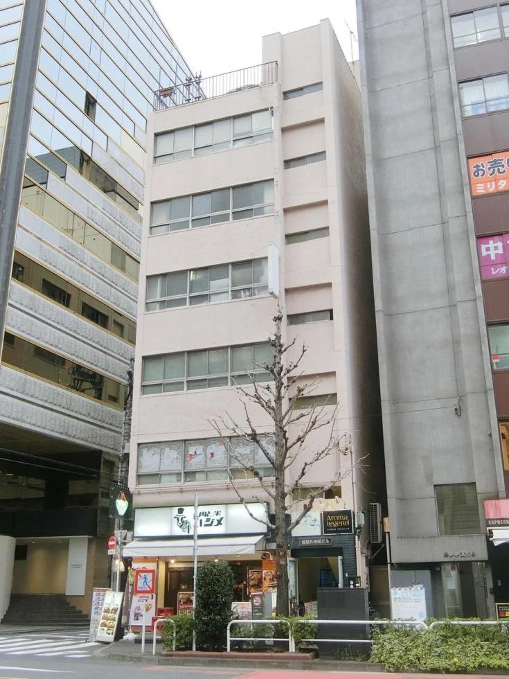 日興ビル 3 外観 1