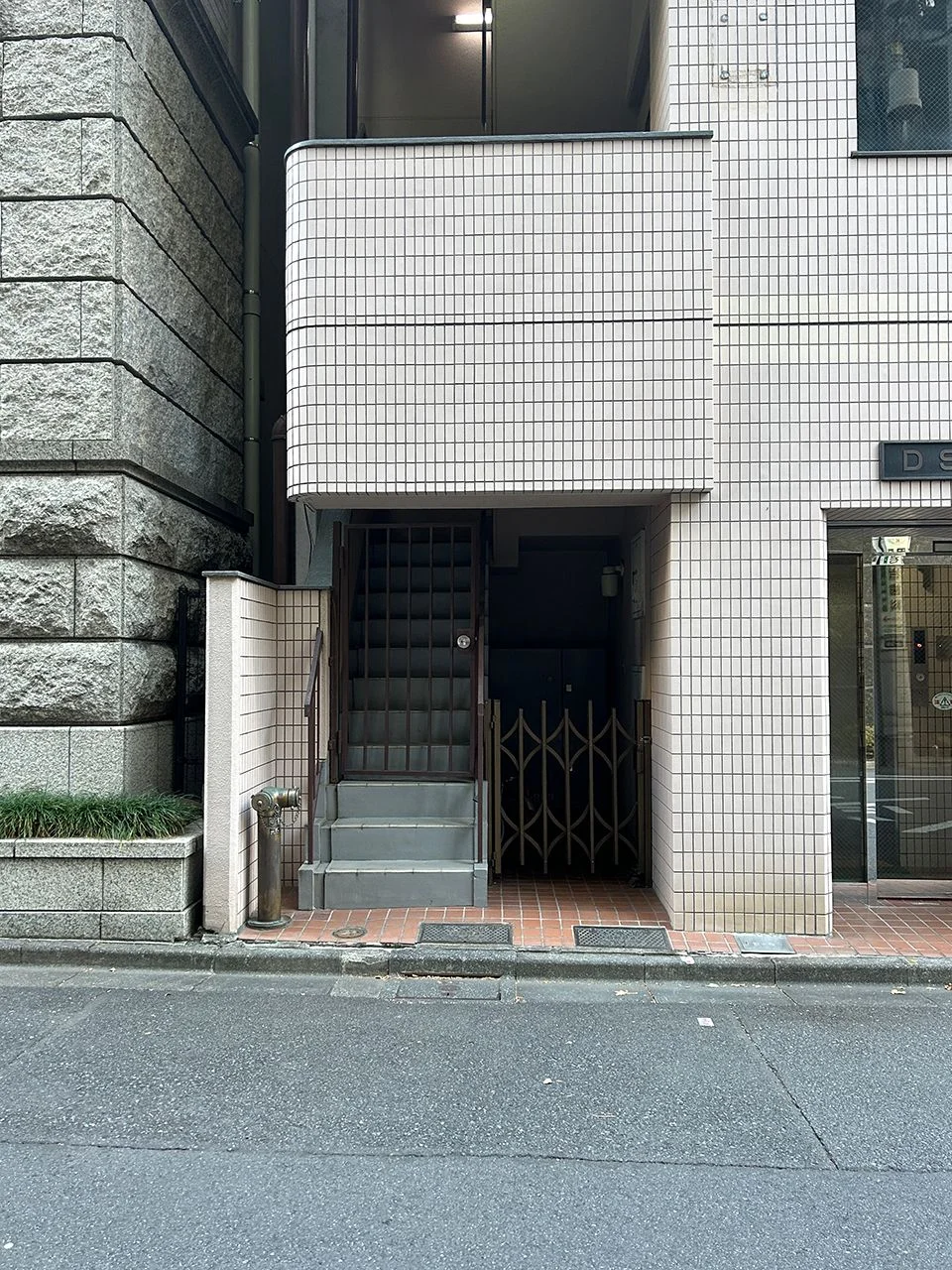 DSビル 3 エントランス 3