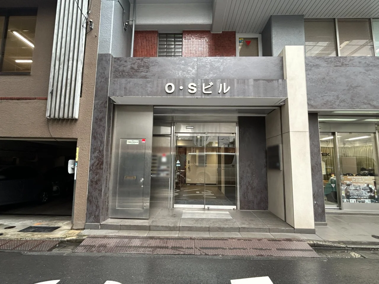 OSビル 3 エントランス 4