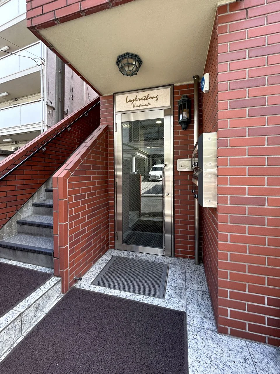 ロイクラトン麹町ビル 4 ビルエントランス 5