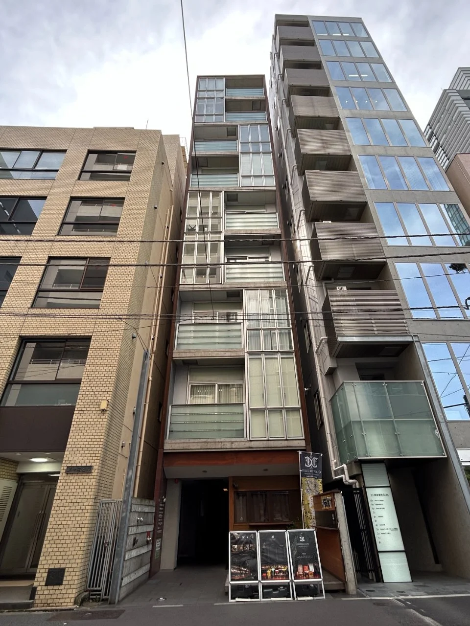 エルヴァージュ神田錦町ビル 3 オフィスビル外観 1