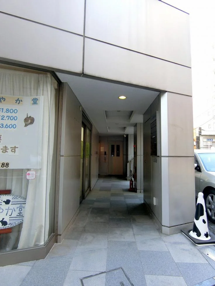キャッスル須田町 3 ビルエントランス 4