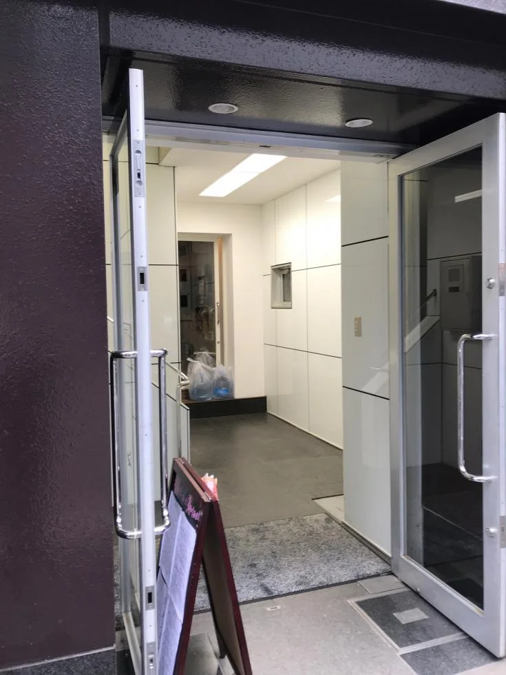 内田ビル 3 エントランス 2
