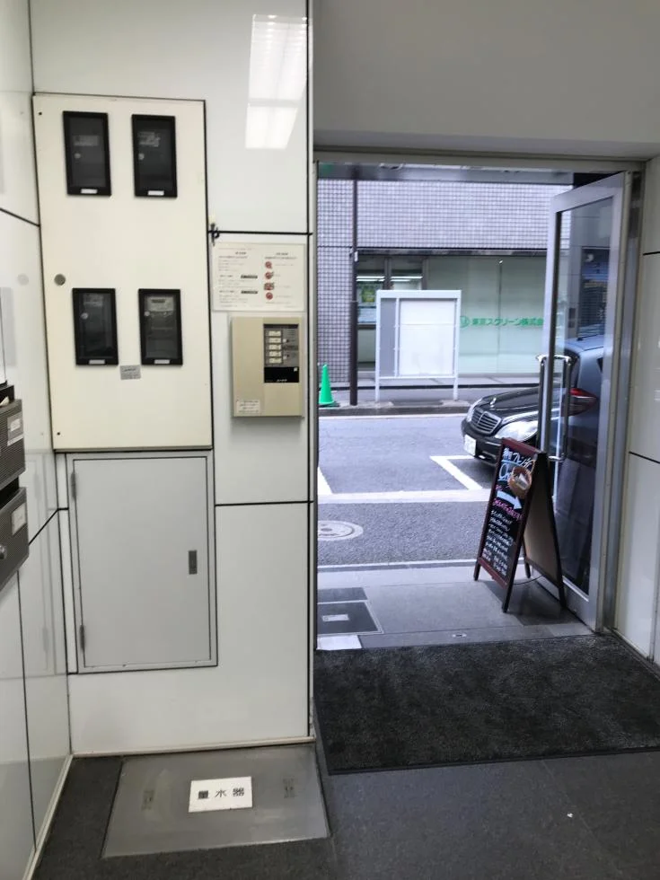 内田ビル 3 エントランス 3