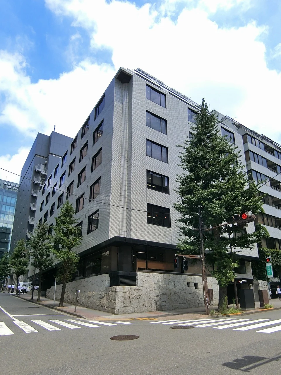 新麹町ビル 4 オフィスビル外観 1