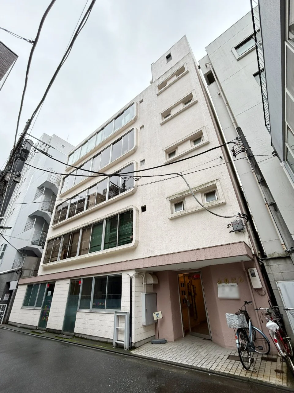 由良ビル 1 オフィスビル外観 2