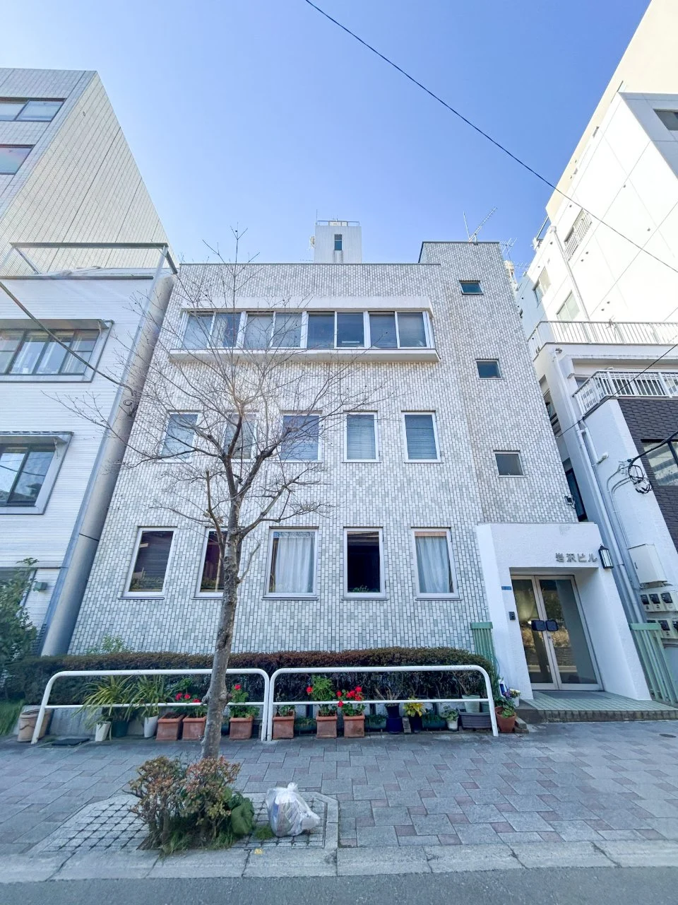 岩沢ビル 1 外観 1