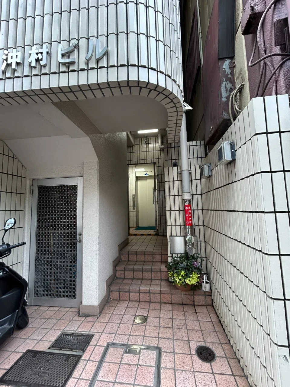 沖村ビル 6 エントランス 4