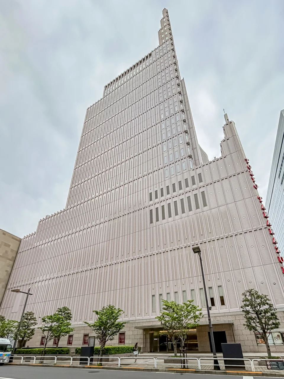 東京宝塚ビル 13 オフィスビル外観 2