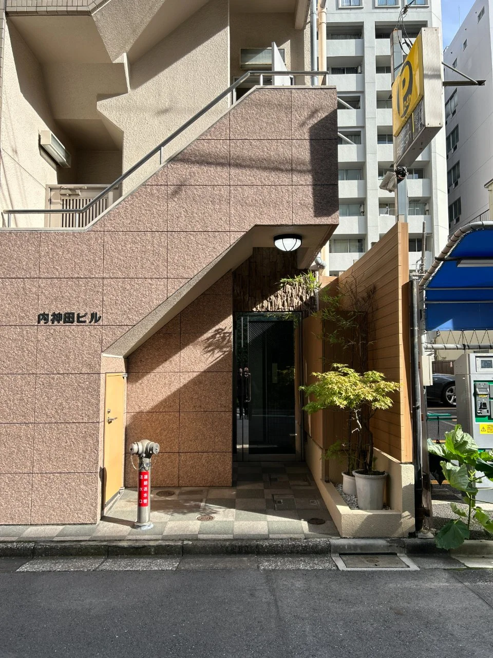内神田ビル 7 ビルエントランス 3