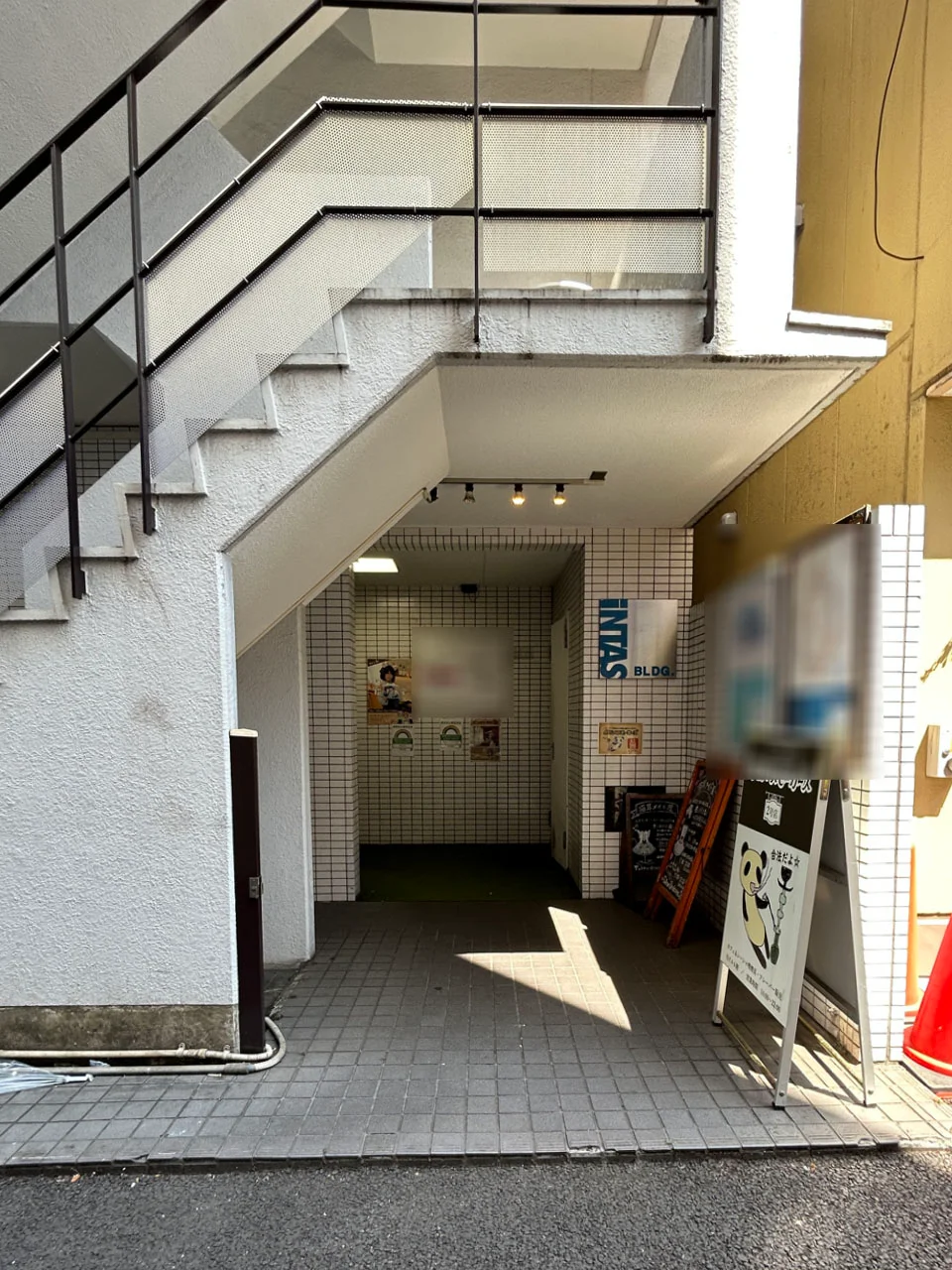 インタスビル 2 エントランス 3