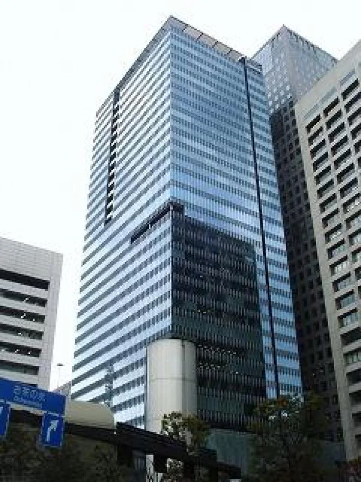 日本経済新聞本社ビル 8 外観 1