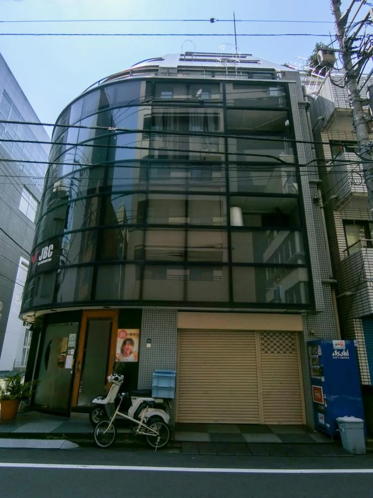 山茂登ビル 3 オフィスビル外観 2
