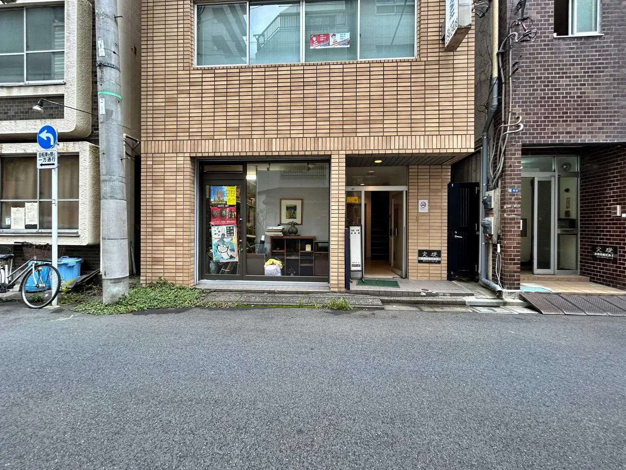 リッツお茶の水第2(リッツ御茶ノ水Ⅱ)ビル 3 ビルエントランス 3