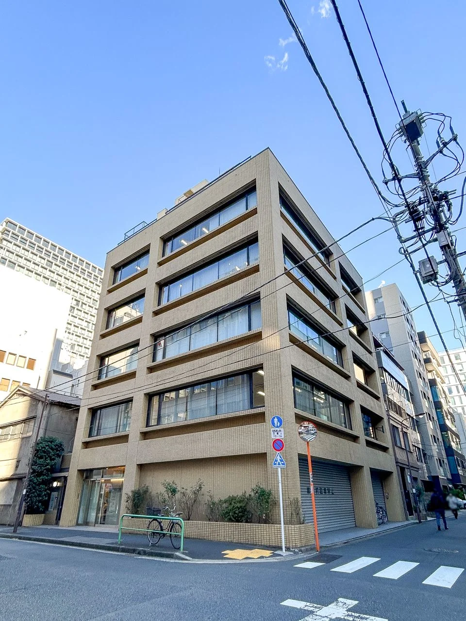 神田錦町乾(イヌイ)ビル 4 オフィスビル外観 1