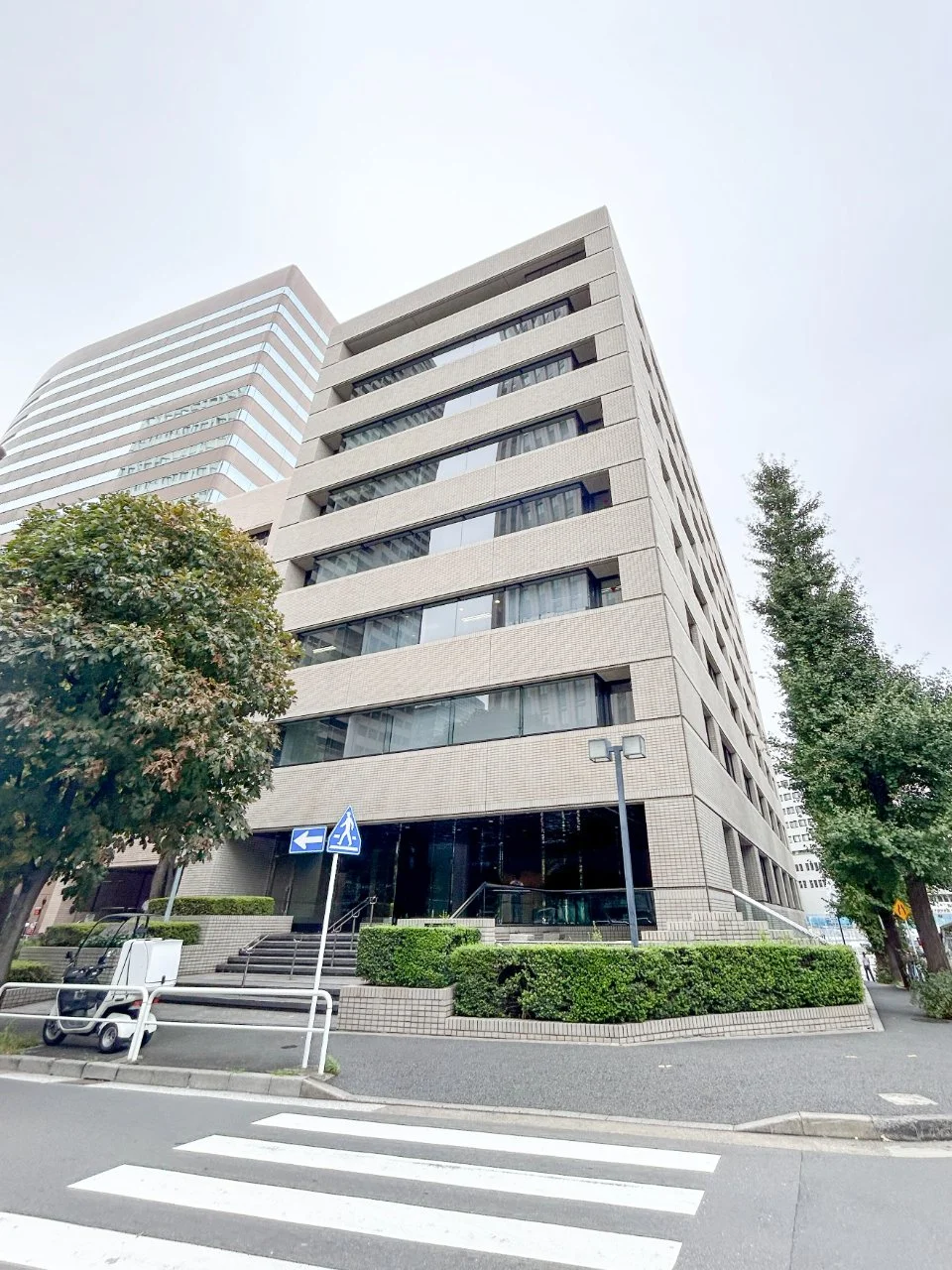 尚友会館 4 オフィスビル外観 1