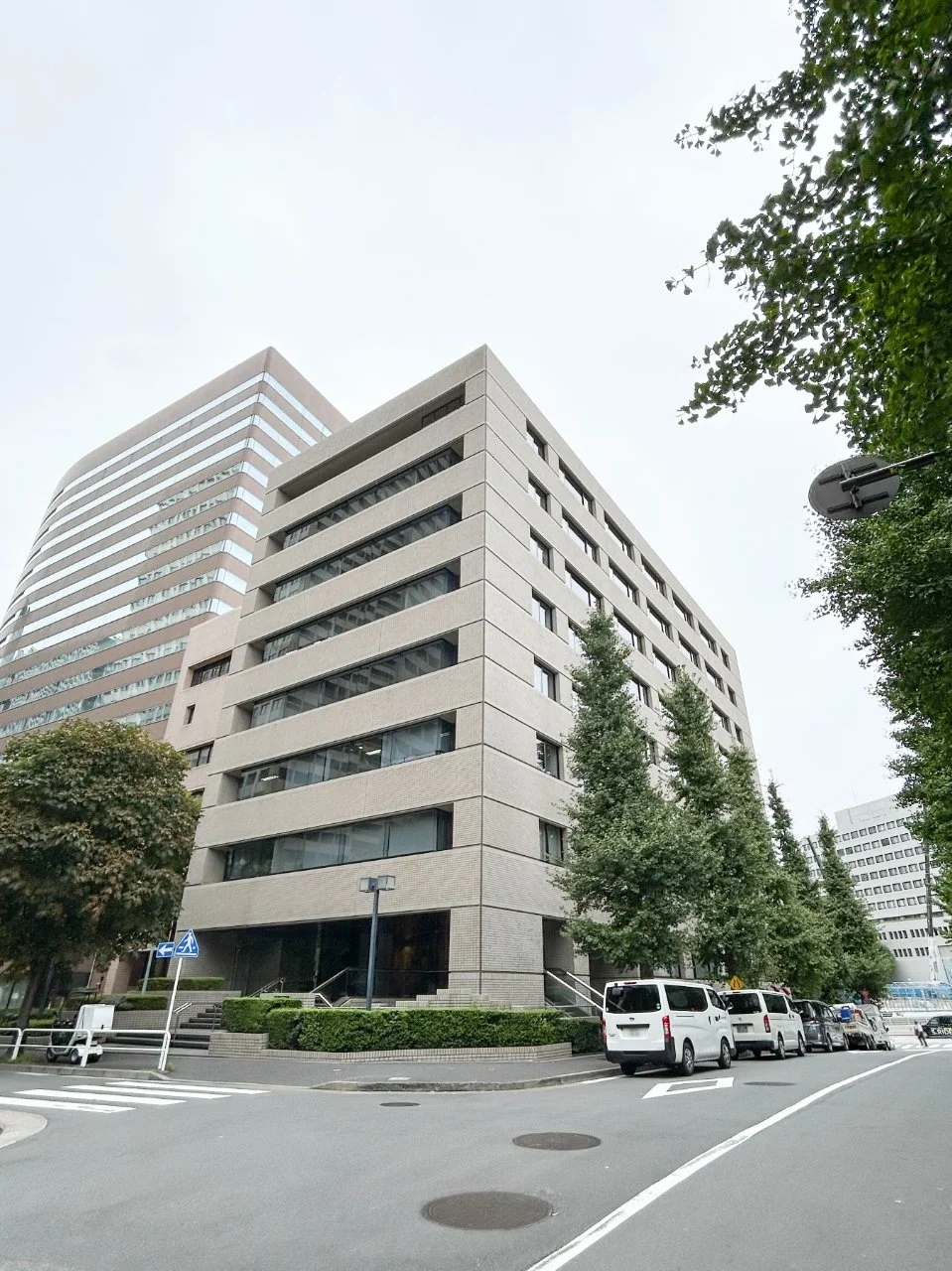 尚友会館 4 オフィスビル外観 2