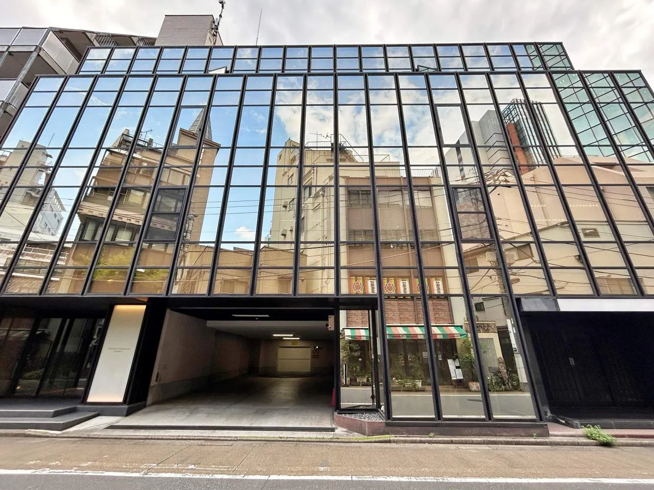 PROSTECH AWAJICHO(プロステック淡路町) 地下1階・1階セット 外観 2