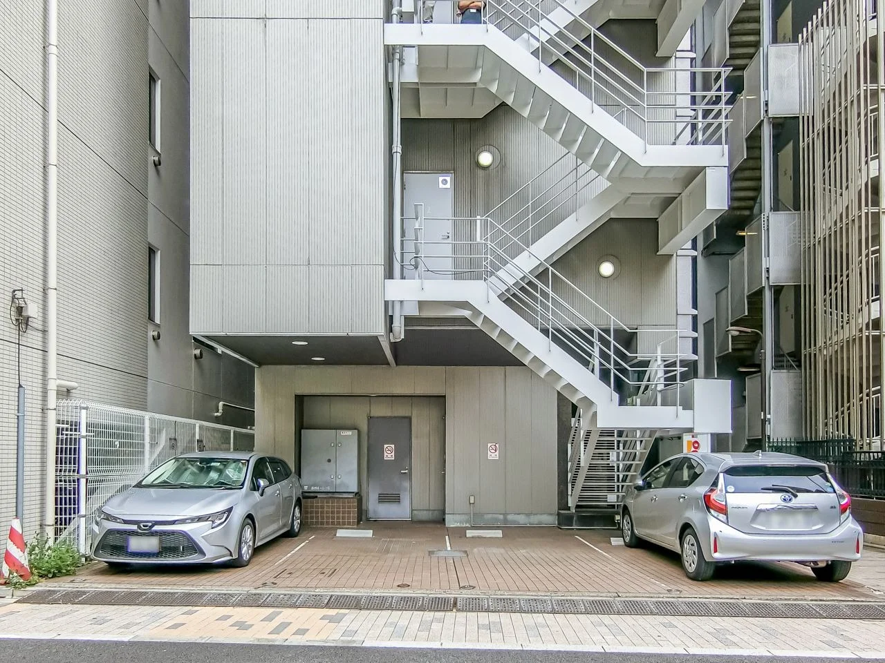 淡路町トーセイビル 7 オフィスビル外観 3