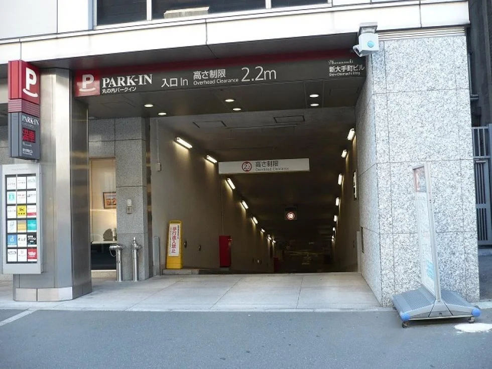 新大手町ビル 8 ビルエントランス 4