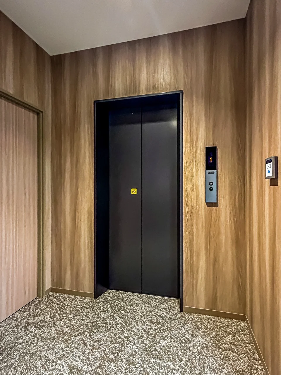L.Biz平河町 2 エレベーター 40