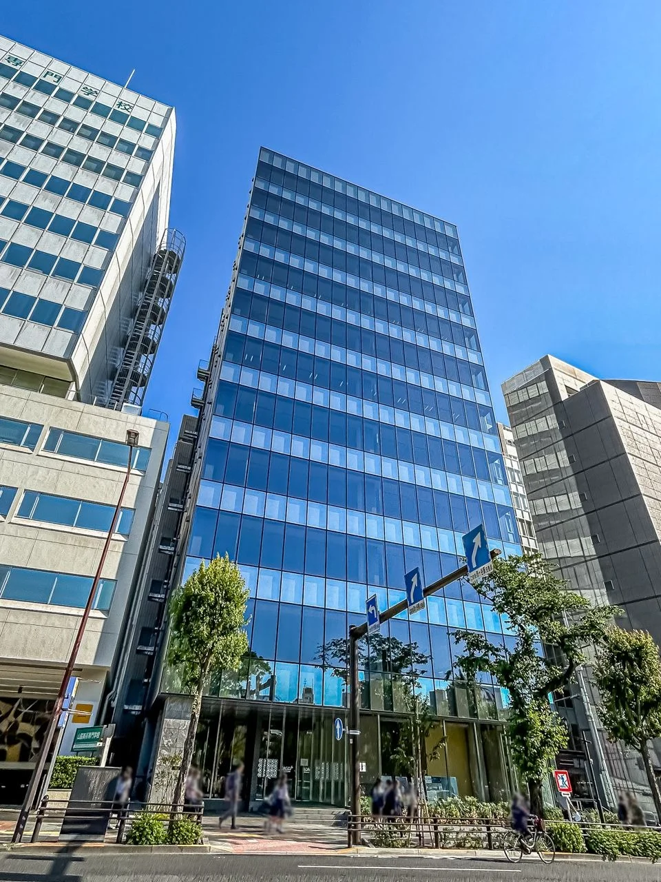 CIRCLES+市ヶ谷駅前 10 オフィスビル外観 1