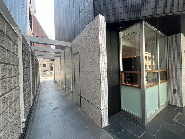 いちご大手町ノースビル 1 ビルエントランス 3