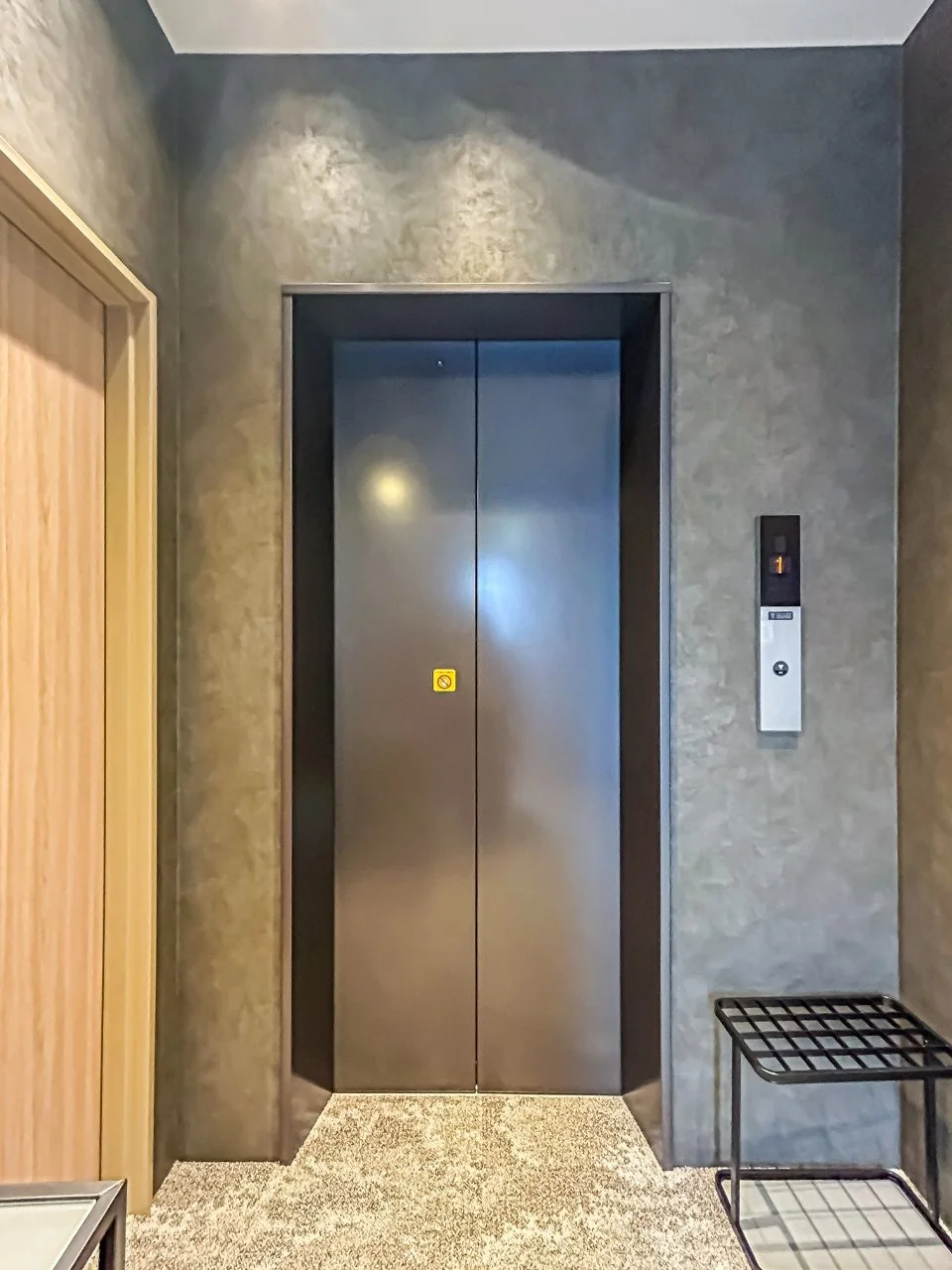 L.Biz平河町 8 エレベーター 47