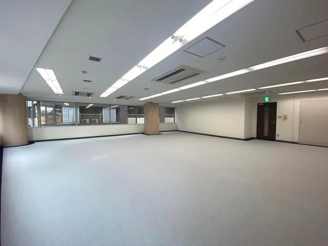 紀尾井町ビル 6 執務室 5