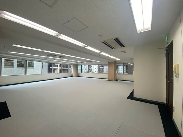 紀尾井町ビル 6 執務室 6