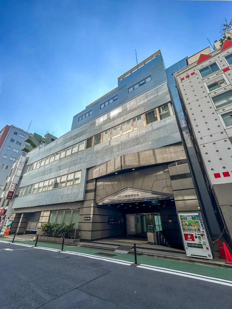 KDX鍛冶町ビル 3 オフィスビル外観 1