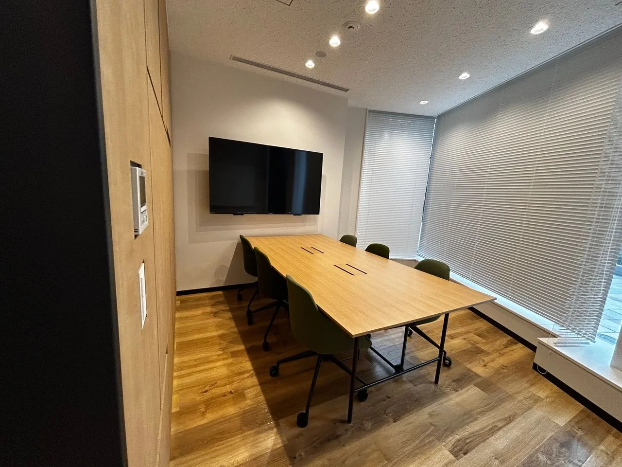 Bizflex神田 12 会議室 12