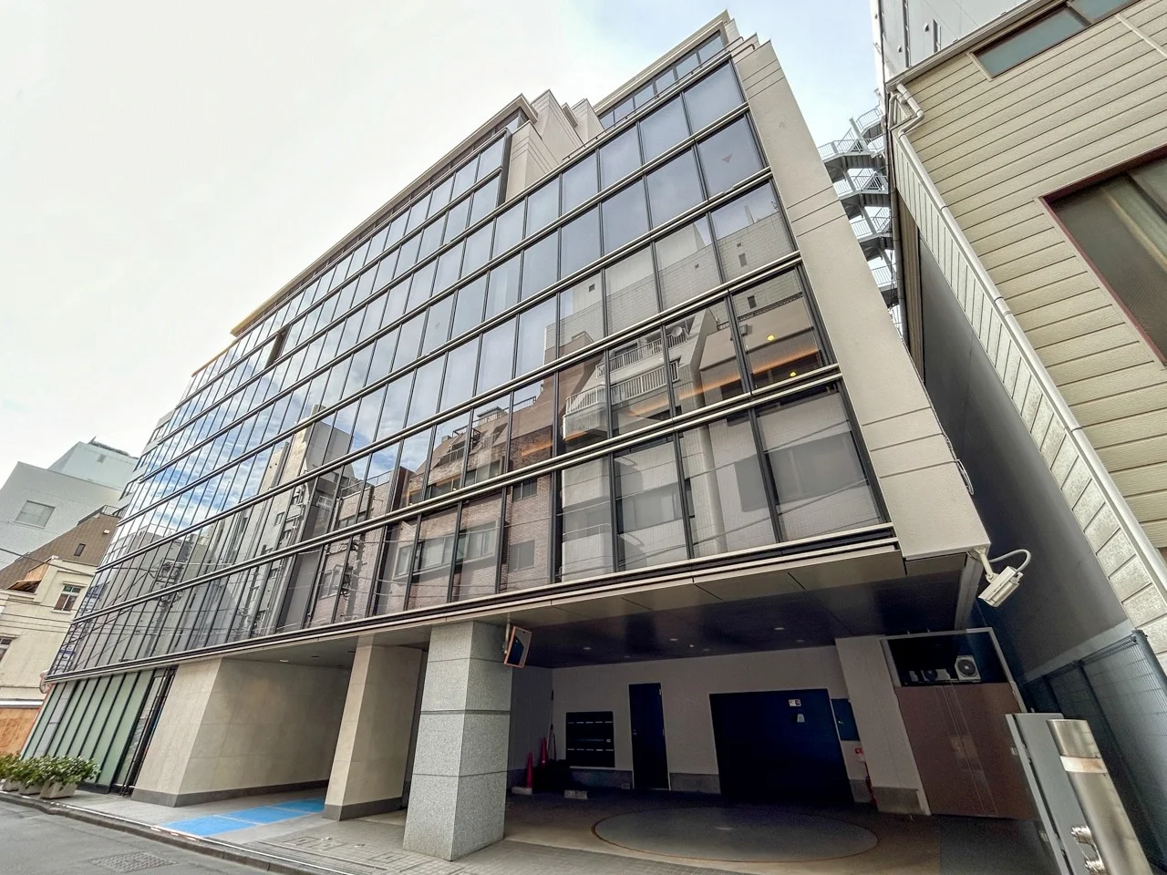 THE CROSS神田 8 オフィスビル外観 7