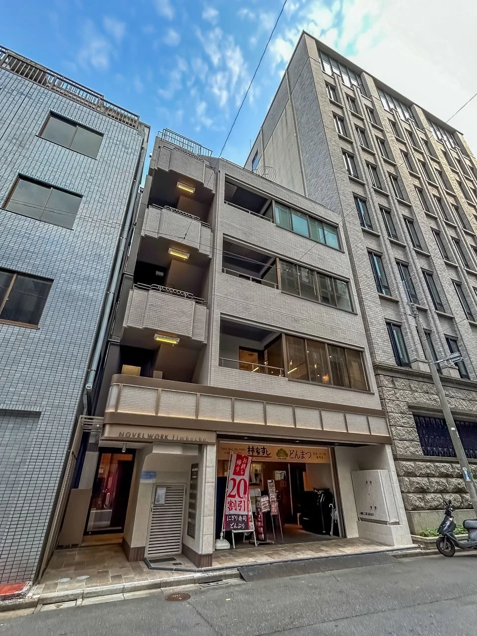 NOVEL WORK Jimbocho 4 オフィスビル外観 3
