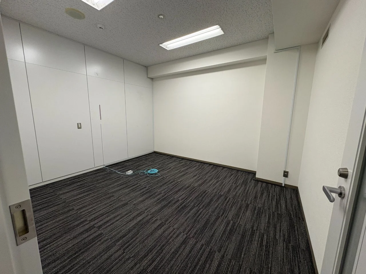 ワカ末ビル 3 執務室 10