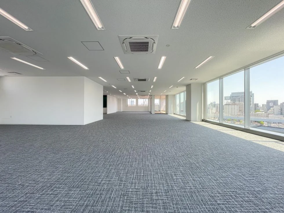 クロスシー東日本橋ビル 8 執務室 6