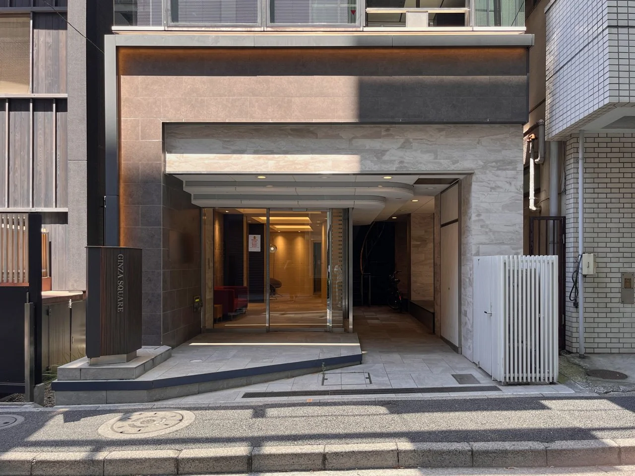 銀座スクエア(ギンザスクエア)(GINZA SQUARE) 1階・2階セット エントランス 3