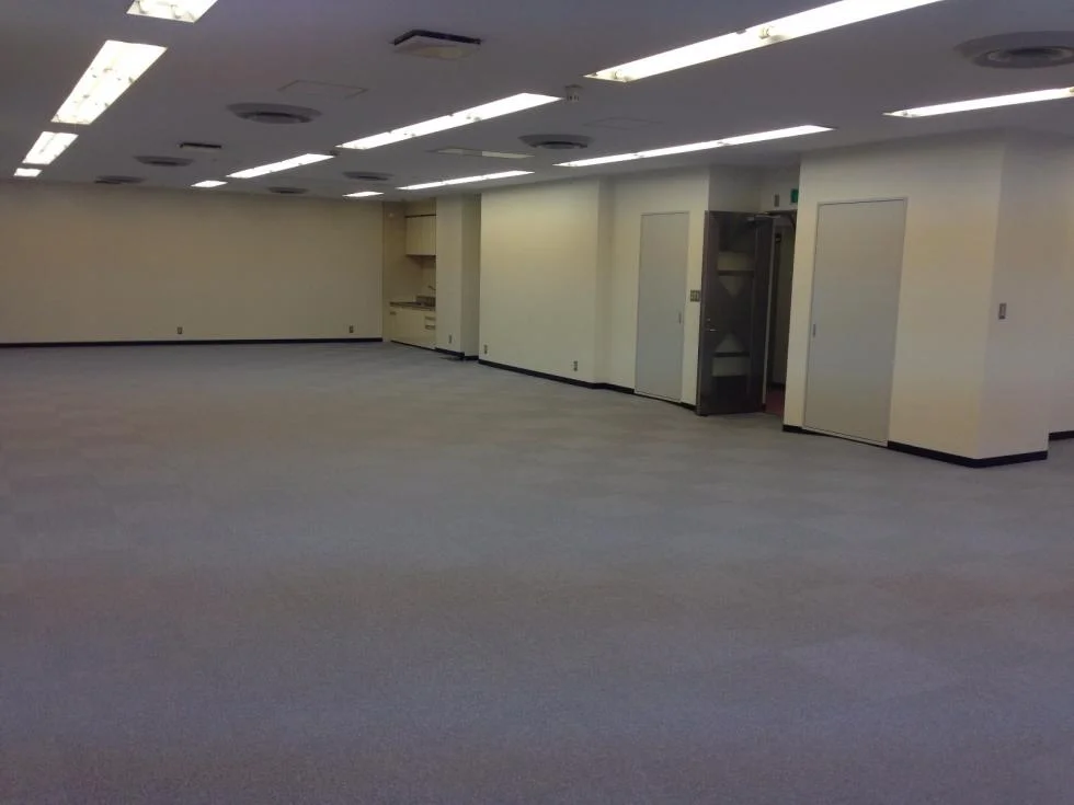蛎殻町千葉ビル 6 執務室 2